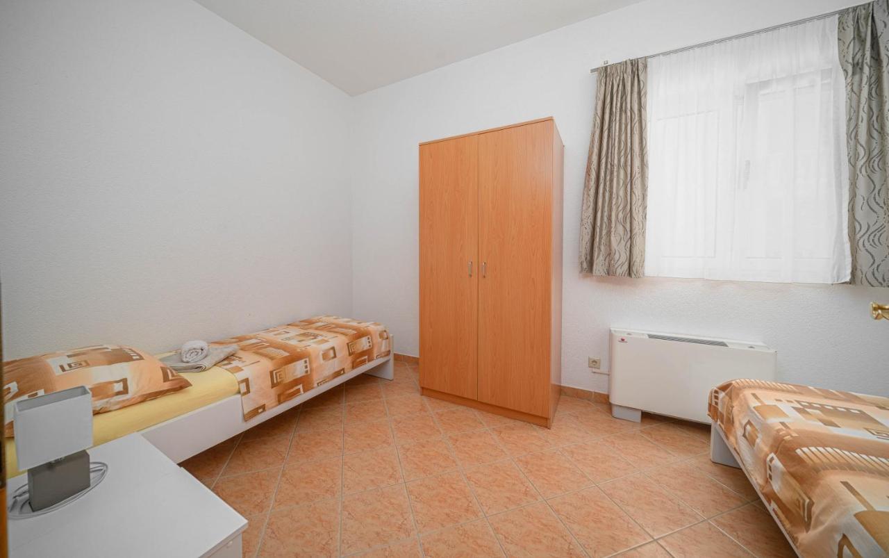 Apartments Miskovic Vodice Bagian luar foto