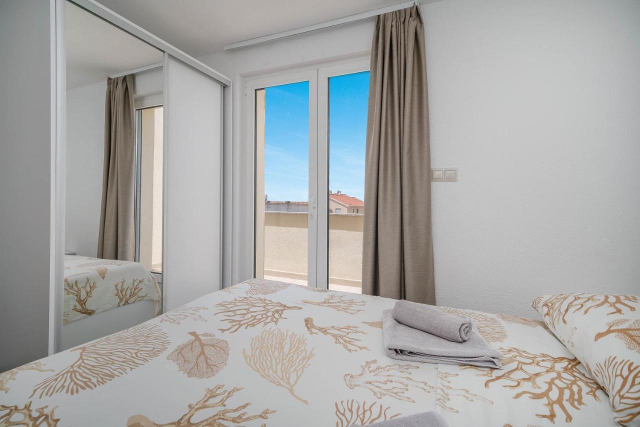 Apartments Miskovic Vodice Bagian luar foto