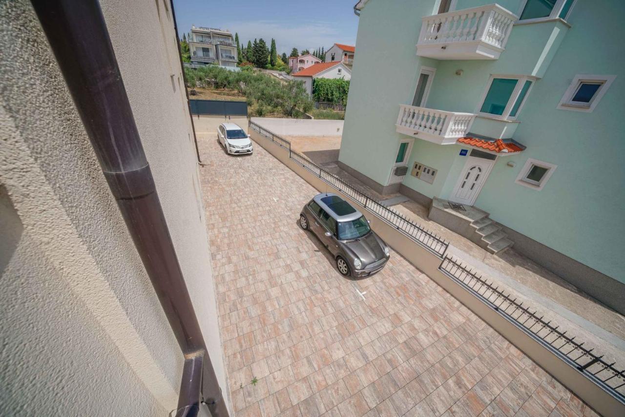 Apartments Miskovic Vodice Bagian luar foto