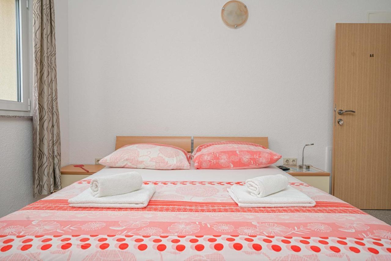 Apartments Miskovic Vodice Bagian luar foto