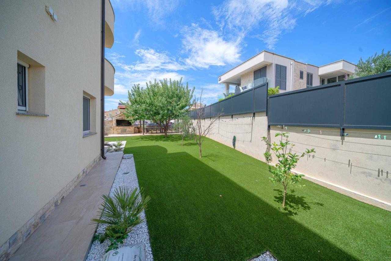 Apartments Miskovic Vodice Bagian luar foto