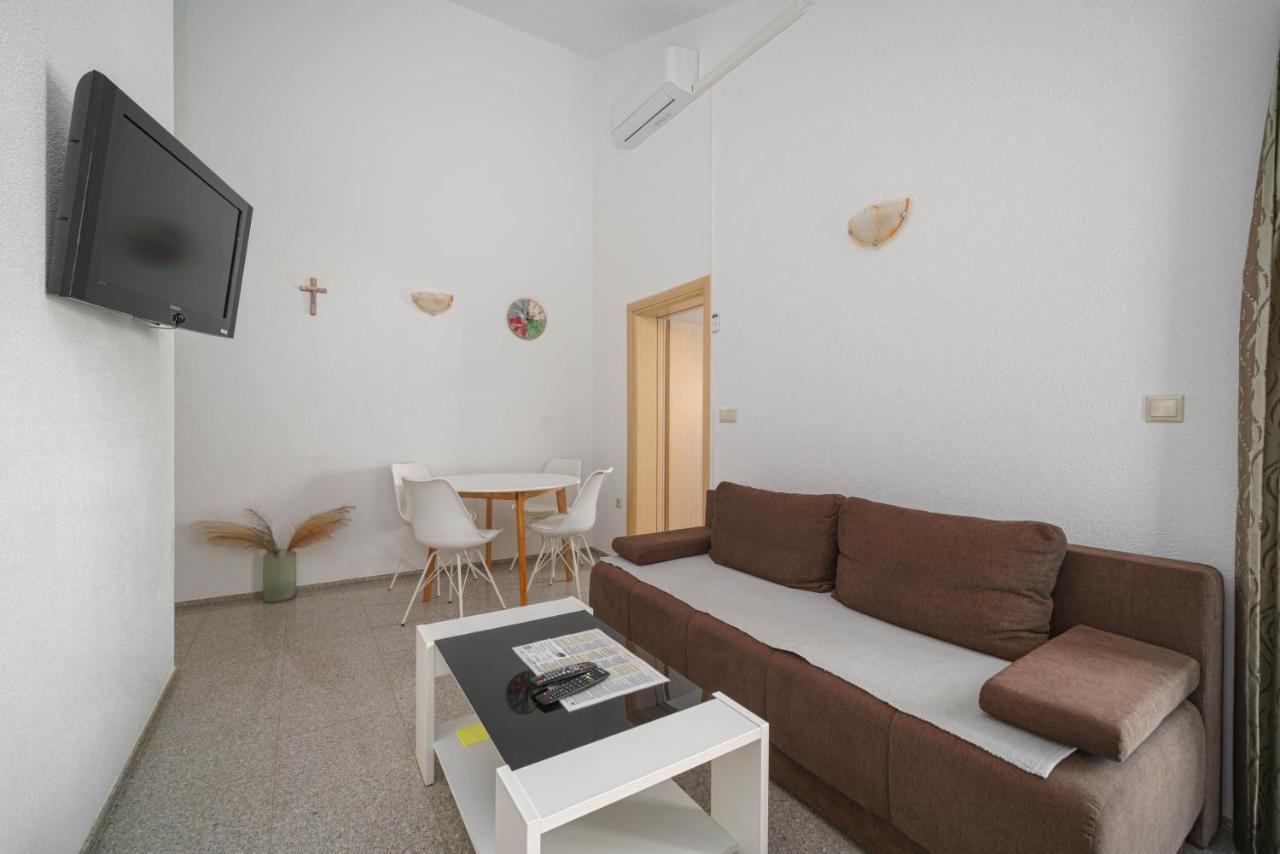 Apartments Miskovic Vodice Bagian luar foto