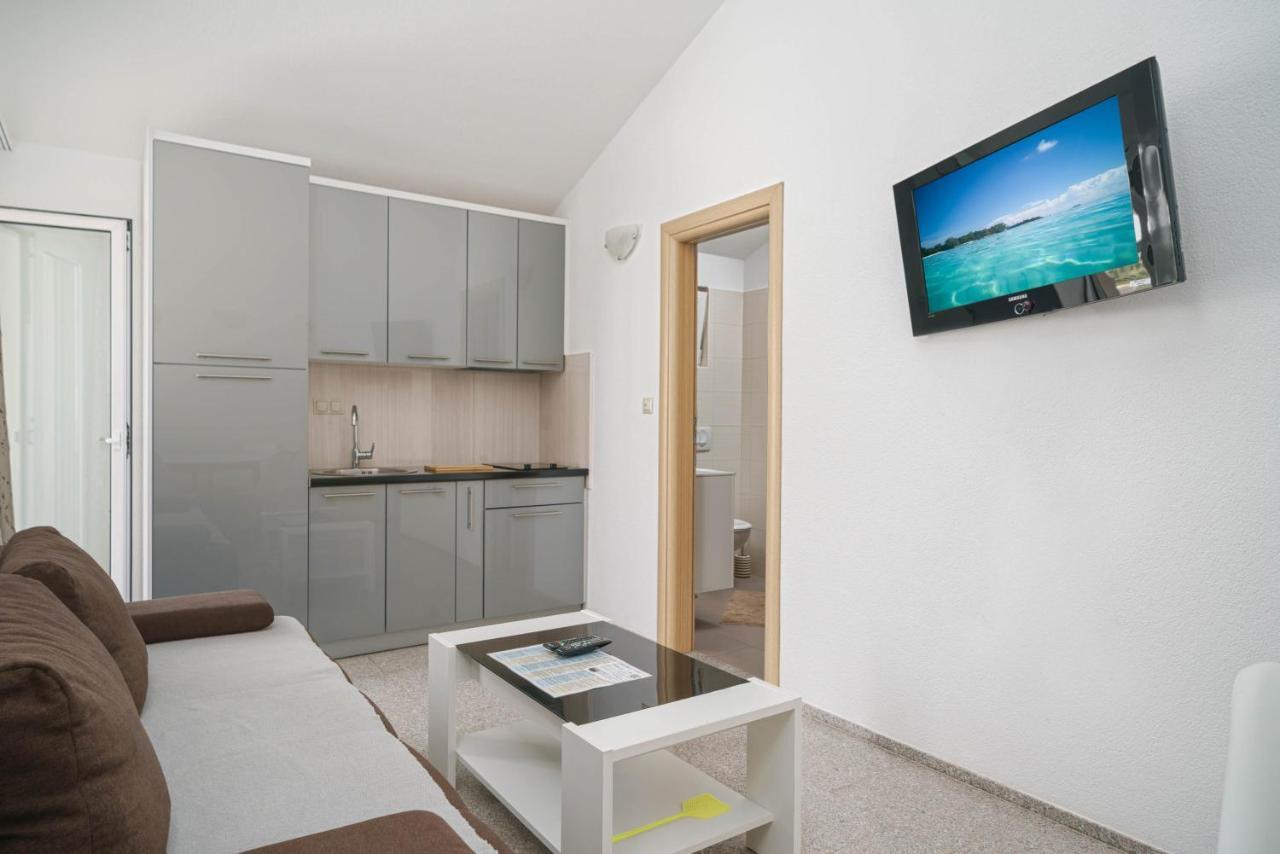 Apartments Miskovic Vodice Bagian luar foto