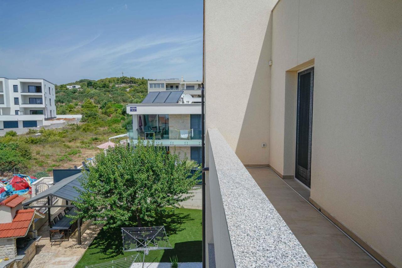 Apartments Miskovic Vodice Bagian luar foto