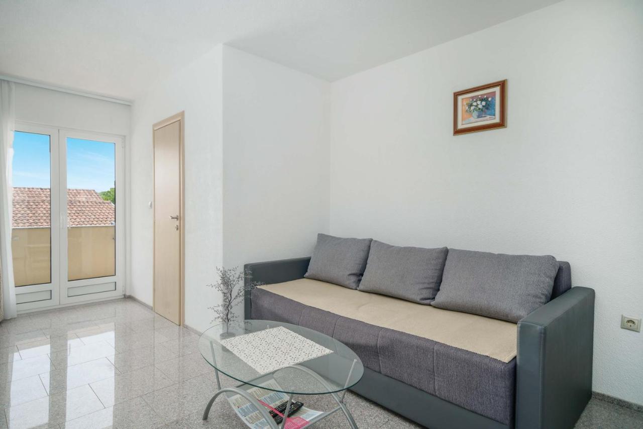 Apartments Miskovic Vodice Bagian luar foto