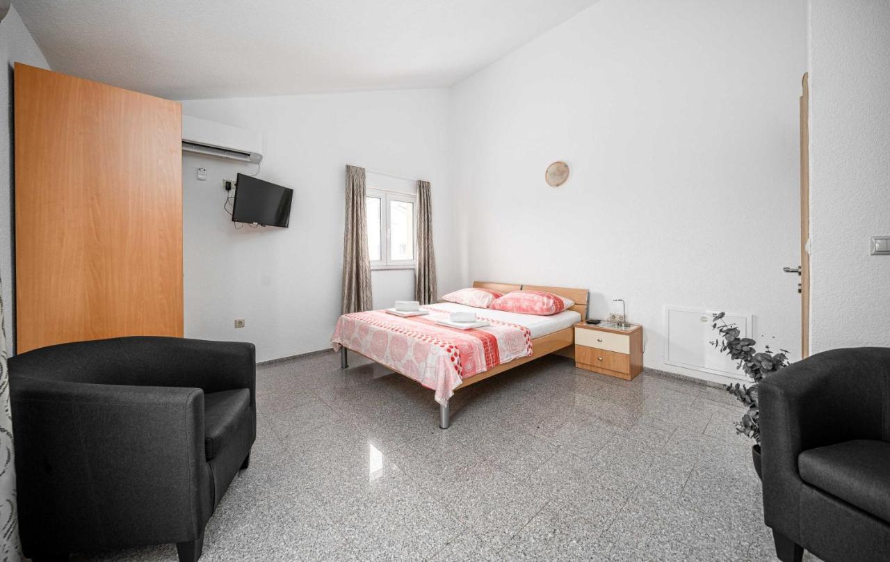 Apartments Miskovic Vodice Bagian luar foto